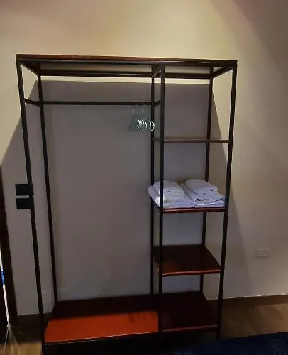 Daily 1 アパート ティラナ