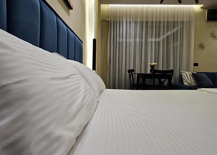 Daily 1 アパート ティラナ