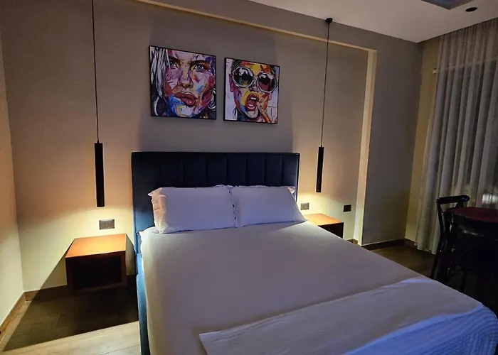 アパート Daily 1 ティラナ